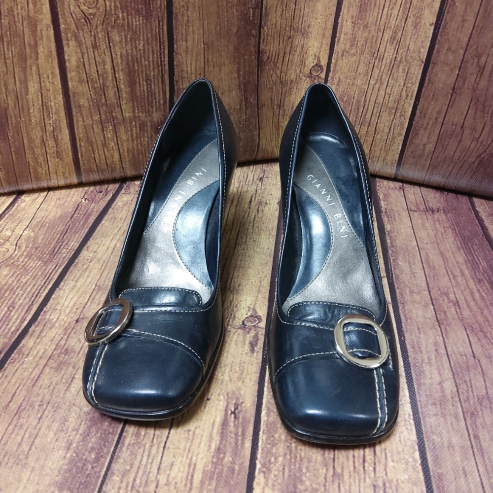 Women's Gianni Bini Heels